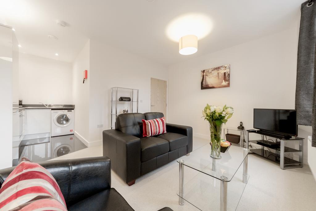 Roomspace Serviced Apartments - Nouvelle House Sutton  Exterior photo
